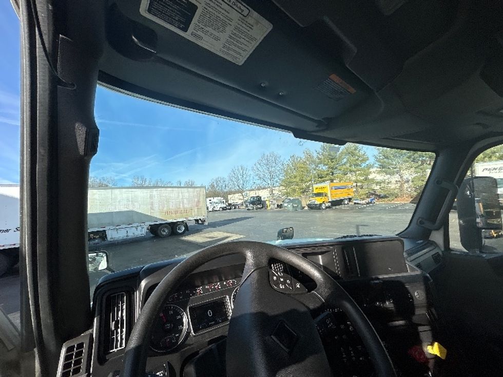 Sleeper Tractor-Heavy Duty Tractors-International-2021-LT625-Louisville-KY-396,852\n\t\tmiles-$ 50,750 - Image 11