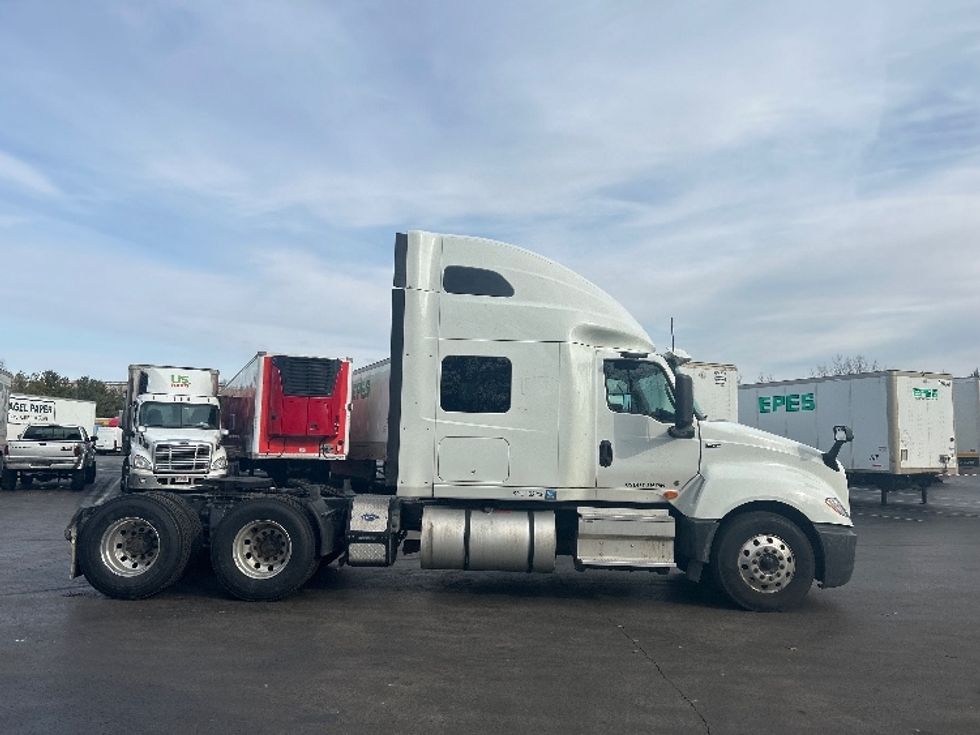 Sleeper Tractor-Heavy Duty Tractors-International-2021-LT625-Louisville-KY-396,852\n\t\tmiles-$ 50,750 - Image 8