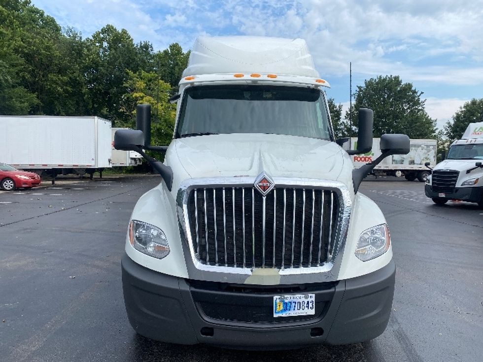 Sleeper Tractor-Heavy Duty Tractors-International-2021-LT625-Louisville-KY-458,010\n\t\tmiles-$ 52,250 - Image 2