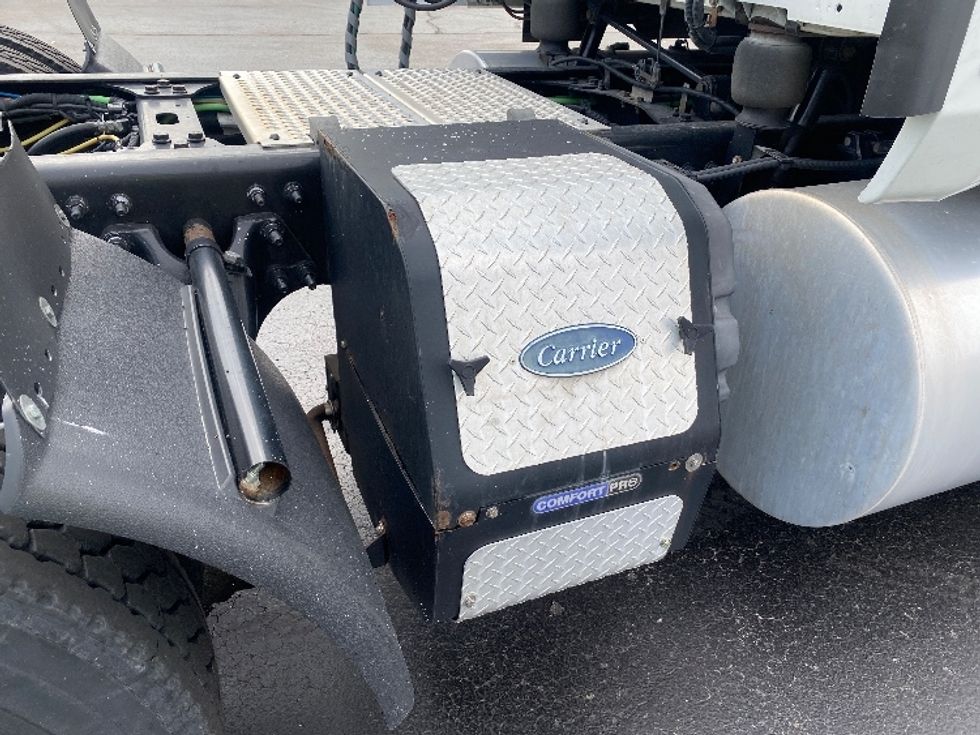 Sleeper Tractor-Heavy Duty Tractors-International-2021-LT625-Louisville-KY-458,010\n\t\tmiles-$ 52,250 - Image 22