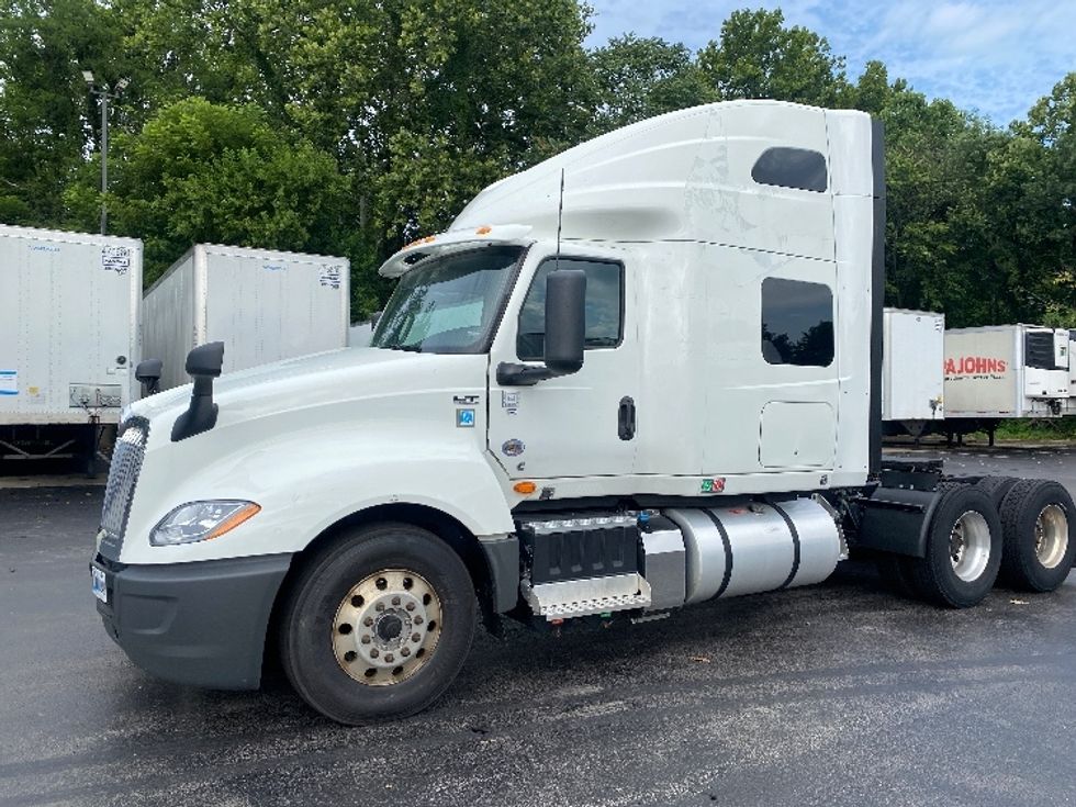 Sleeper Tractor-Heavy Duty Tractors-International-2021-LT625-Louisville-KY-458,010\n\t\tmiles-$ 52,250 - Image 3