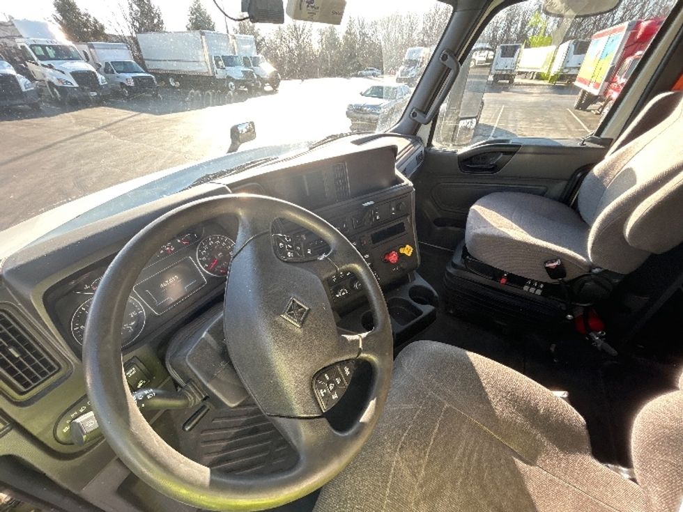 Sleeper Tractor-Heavy Duty Tractors-International-2021-LT625-Louisville-KY-467,020\n\t\tmiles-$ 45,750 - Image 10
