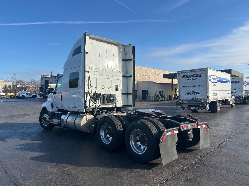 Sleeper Tractor-Heavy Duty Tractors-International-2021-LT625-Louisville-KY-467,020\n\t\tmiles-$ 45,750 - Image 5