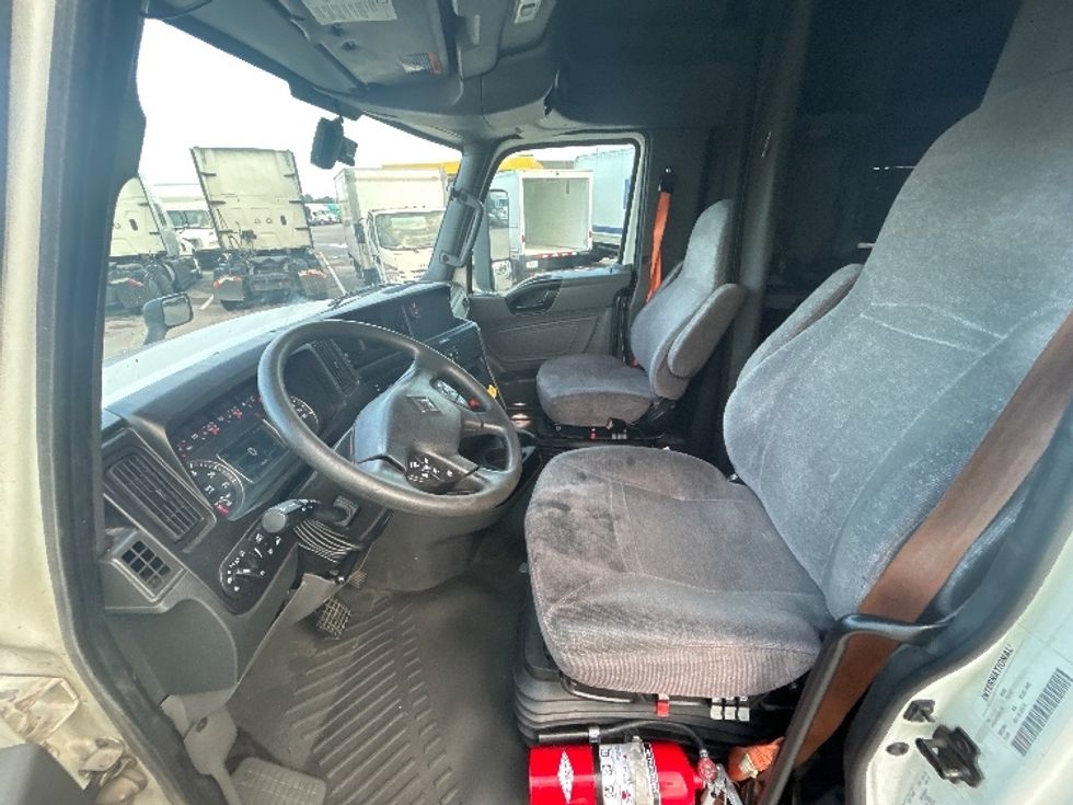 Sleeper Tractor-Heavy Duty Tractors-International-2021-LT625-Louisville-KY-588,781\n\t\tmiles-$ 47,000 - Image 10
