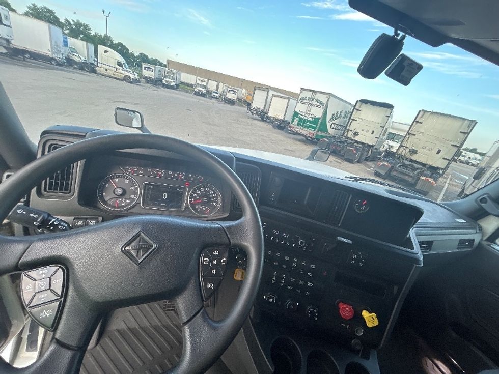Sleeper Tractor-Heavy Duty Tractors-International-2021-LT625-Louisville-KY-588,781\n\t\tmiles-$ 47,000 - Image 11