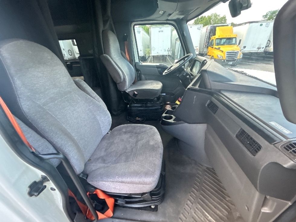 Sleeper Tractor-Heavy Duty Tractors-International-2021-LT625-Louisville-KY-588,781\n\t\tmiles-$ 47,000 - Image 15