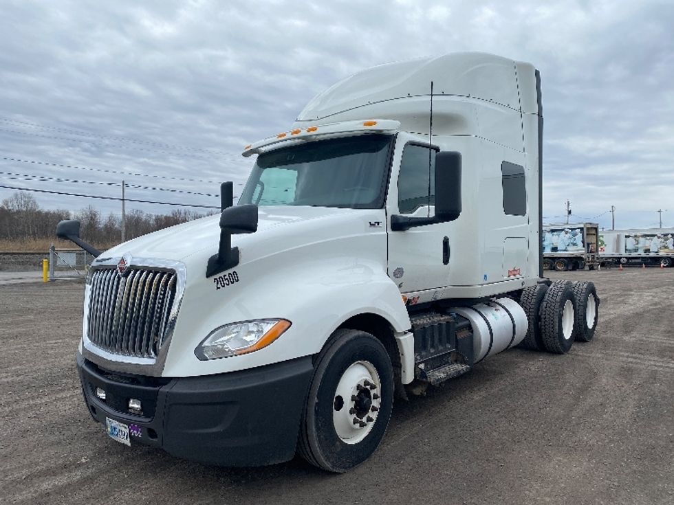 Sleeper Tractor-Heavy Duty Tractors-International-2021-LT625-Minoa-NY-597,515\n\t\tmiles-$ 42,250 - Image 3