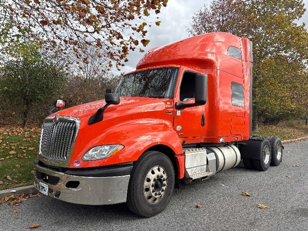 Sleeper Tractor-Heavy Duty Tractors-International-2021-LT625-Montgomery-NY-302,064\n\t\tmiles-$ 40,250 - Image 3