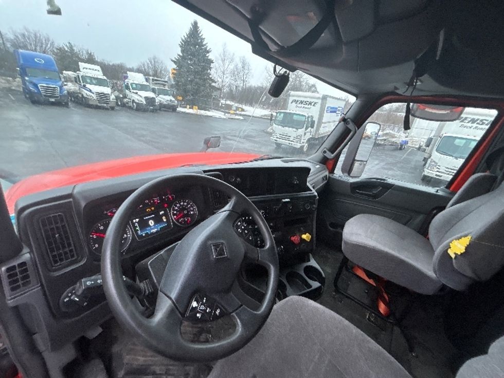 Sleeper Tractor-Heavy Duty Tractors-International-2021-LT625-Montgomery-NY-312,605\n\t\tmiles-$ 34,250 - Image 10