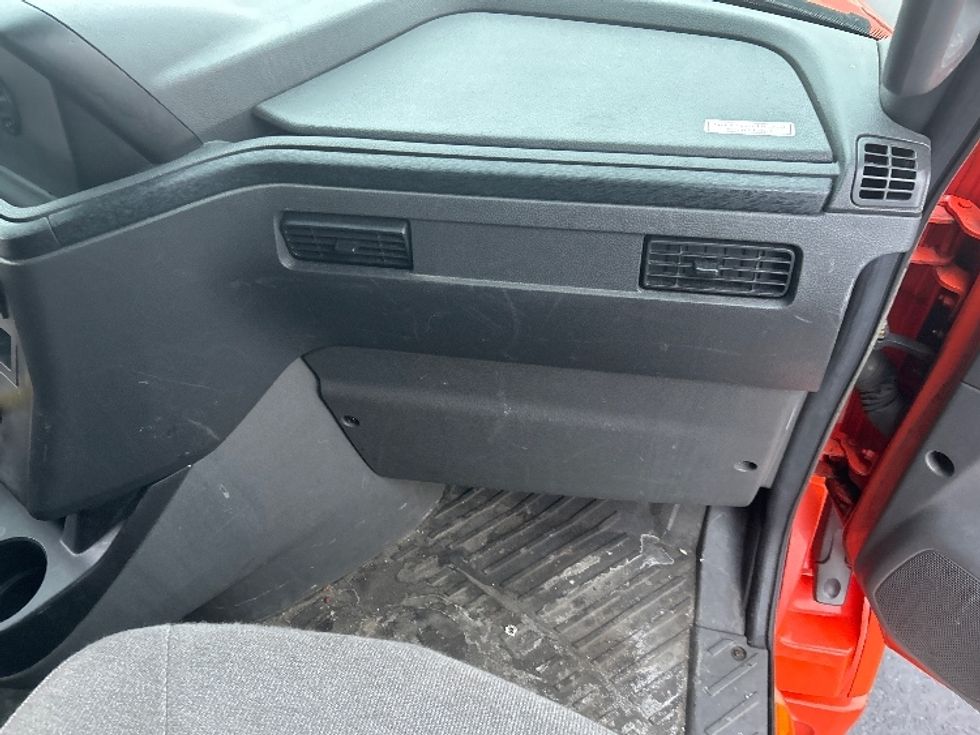 Sleeper Tractor-Heavy Duty Tractors-International-2021-LT625-Montgomery-NY-312,605\n\t\tmiles-$ 34,250 - Image 14