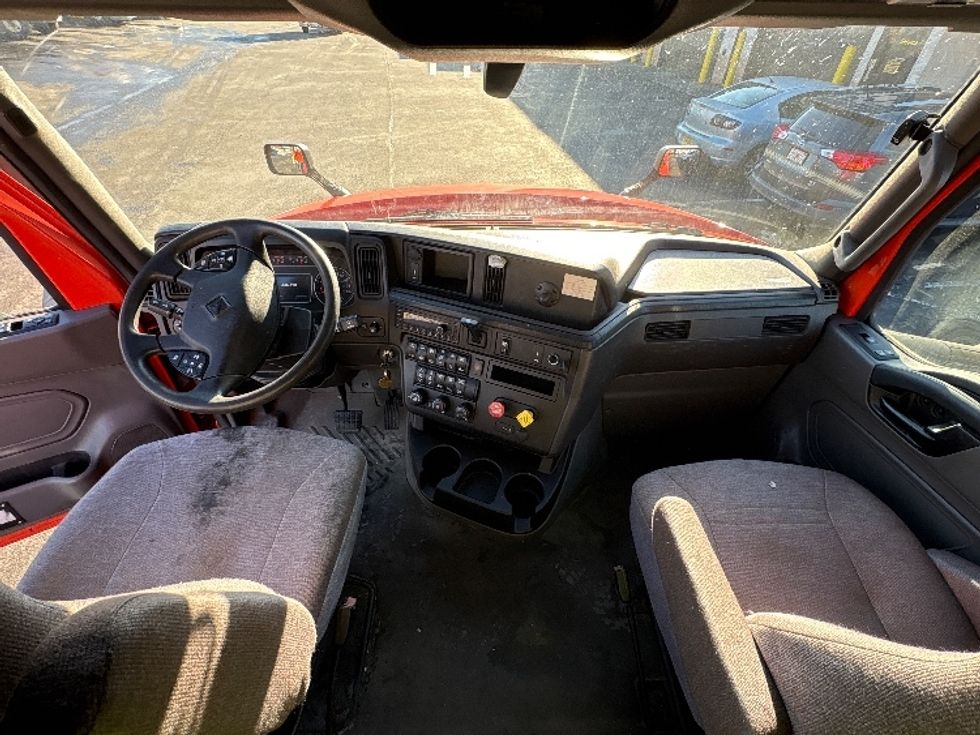 Sleeper Tractor-Heavy Duty Tractors-International-2021-LT625-Montgomery-NY-336,661\n\t\tmiles-$ 33,500 - Image 12