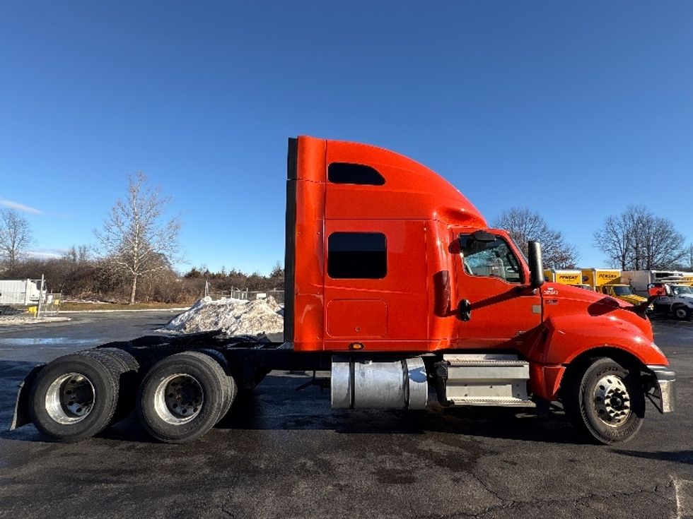 Sleeper Tractor-Heavy Duty Tractors-International-2021-LT625-Montgomery-NY-336,661\n\t\tmiles-$ 33,500 - Image 8
