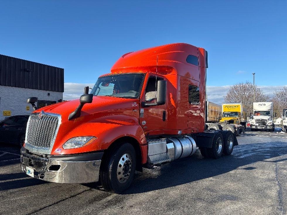 Sleeper Tractor-Heavy Duty Tractors-International-2021-LT625-Montgomery-NY-336,791\n\t\tmiles-$ 33,500 - Image 3