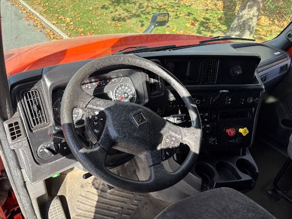 Sleeper Tractor-Heavy Duty Tractors-International-2021-LT625-Montgomery-NY-342,767\n\t\tmiles-$ 42,000 - Image 10