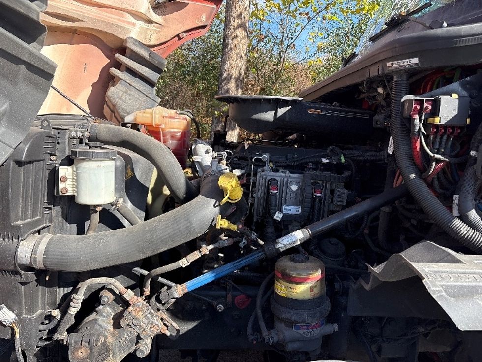 Sleeper Tractor-Heavy Duty Tractors-International-2021-LT625-Montgomery-NY-356,906\n\t\tmiles-$ 38,000 - Image 21