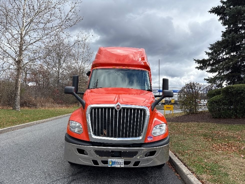Sleeper Tractor-Heavy Duty Tractors-International-2021-LT625-Montgomery-NY-360,942\n\t\tmiles-$ 37,750 - Image 2