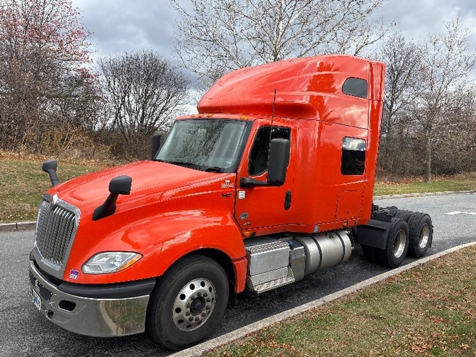 Sleeper Tractor-Heavy Duty Tractors-International-2021-LT625-Montgomery-NY-360,942\n\t\tmiles-$ 37,750 - Image 3