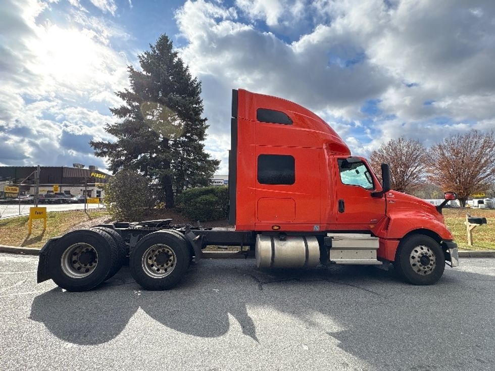 Sleeper Tractor-Heavy Duty Tractors-International-2021-LT625-Montgomery-NY-360,942\n\t\tmiles-$ 37,750 - Image 8