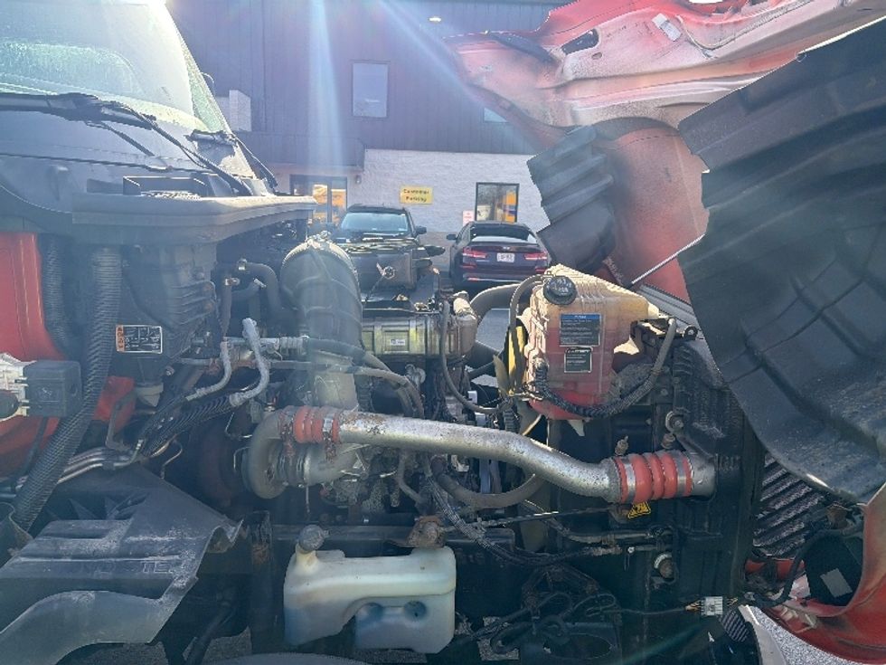 Sleeper Tractor-Heavy Duty Tractors-International-2021-LT625-Montgomery-NY-369,644\n\t\tmiles-$ 37,250 - Image 20