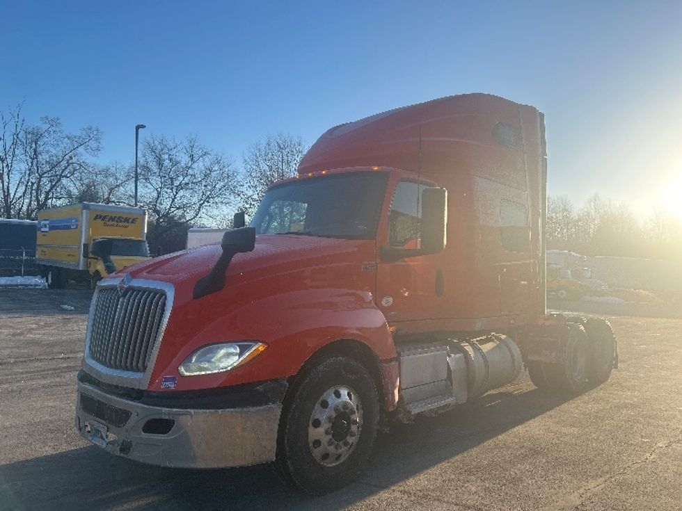 Sleeper Tractor-Heavy Duty Tractors-International-2021-LT625-Montgomery-NY-372,572\n\t\tmiles-$ 32,000 - Image 3