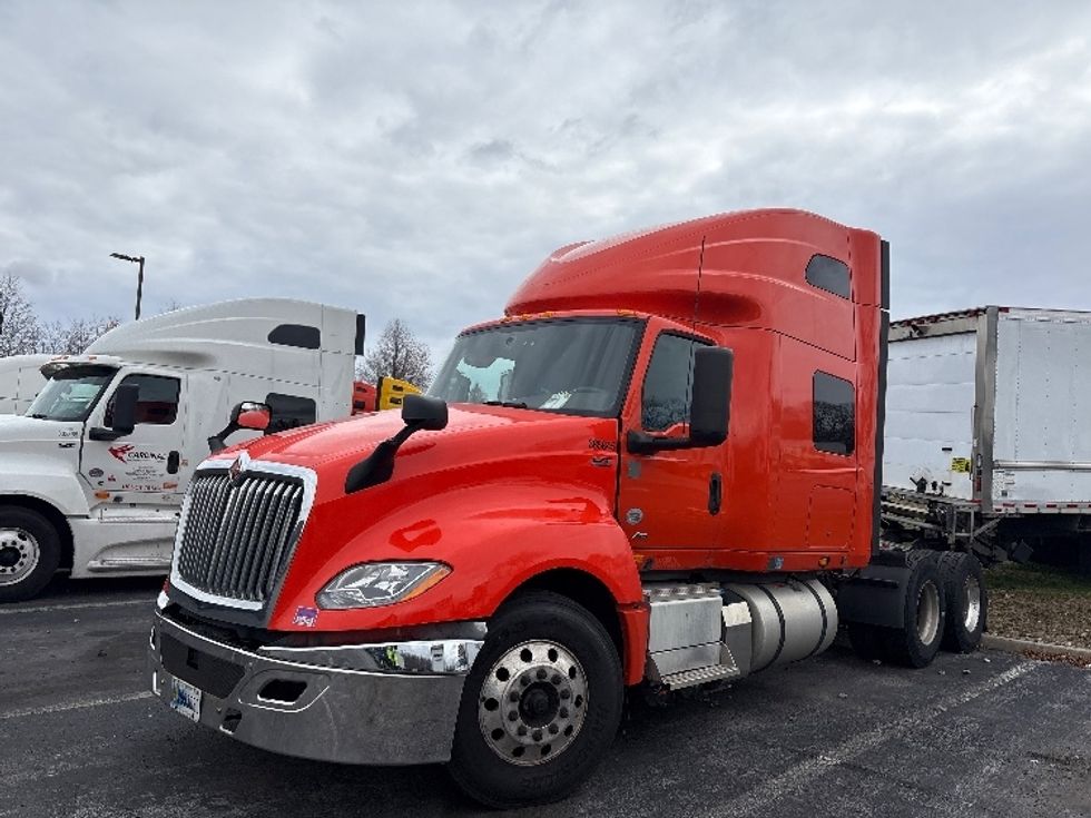Sleeper Tractor-Heavy Duty Tractors-International-2021-LT625-Montgomery-NY-379,191\n\t\tmiles-$ 31,750 - Image 3