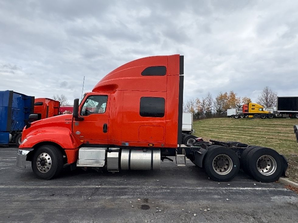 Sleeper Tractor-Heavy Duty Tractors-International-2021-LT625-Montgomery-NY-379,191\n\t\tmiles-$ 31,750 - Image 4