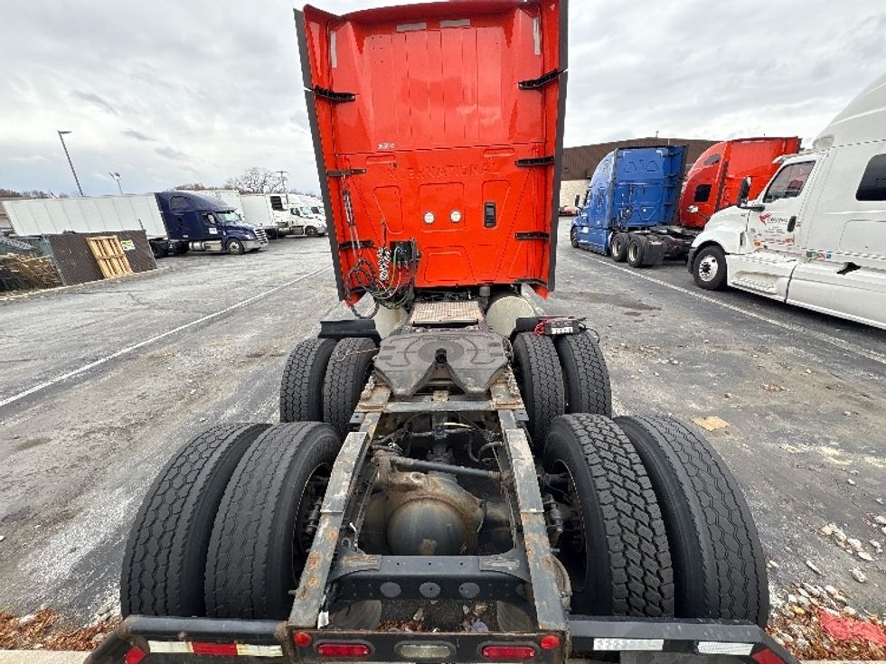 Sleeper Tractor-Heavy Duty Tractors-International-2021-LT625-Montgomery-NY-379,191\n\t\tmiles-$ 31,750 - Image 6