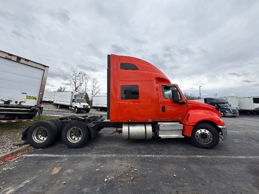 Sleeper Tractor-Heavy Duty Tractors-International-2021-LT625-Montgomery-NY-379,191\n\t\tmiles-$ 31,750 - Image 8