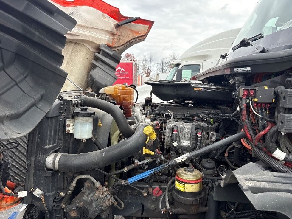 Sleeper Tractor-Heavy Duty Tractors-International-2021-LT625-Montgomery-NY-379,191\n\t\tmiles-$ 36,500 - Image 21