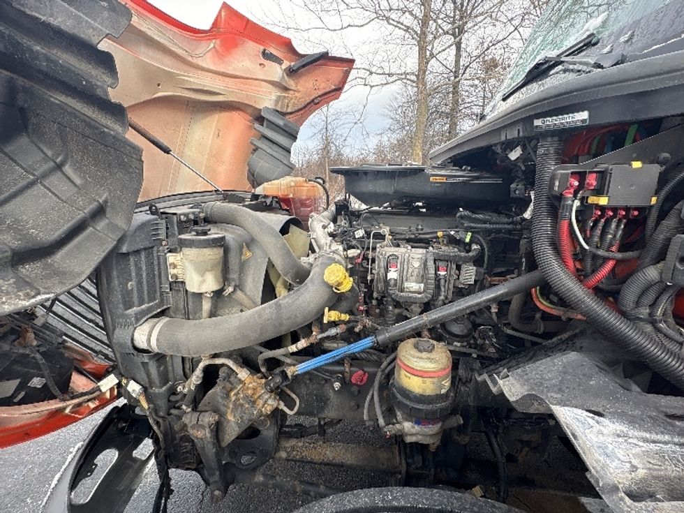 Sleeper Tractor-Heavy Duty Tractors-International-2021-LT625-Montgomery-NY-413,016\n\t\tmiles-$ 29,250 - Image 21