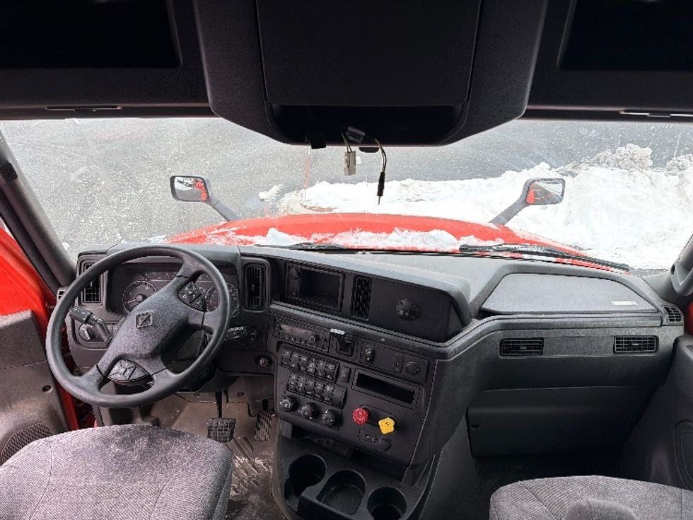 Sleeper Tractor-Heavy Duty Tractors-International-2021-LT625-Montgomery-NY-419,200\n\t\tmiles-$ 29,000 - Image 12