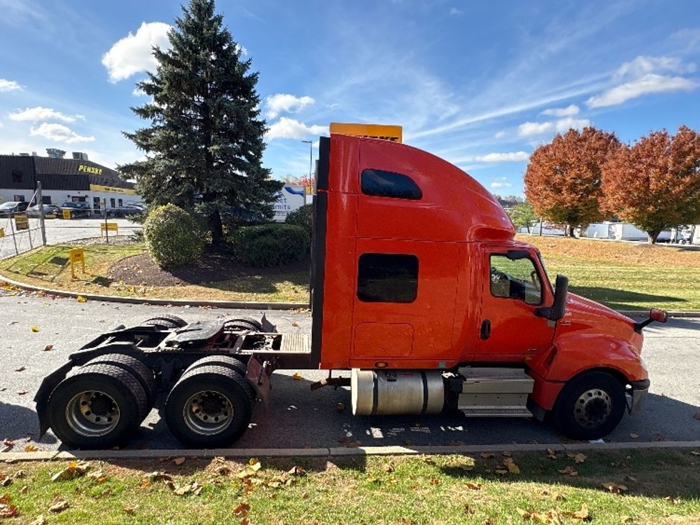 Sleeper Tractor-Heavy Duty Tractors-International-2021-LT625-Montgomery-NY-438,196\n\t\tmiles-$ 32,750 - Image 8