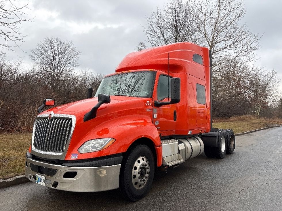 Sleeper Tractor-Heavy Duty Tractors-International-2021-LT625-Montgomery-NY-479,482\n\t\tmiles-$ 28,250 - Image 3