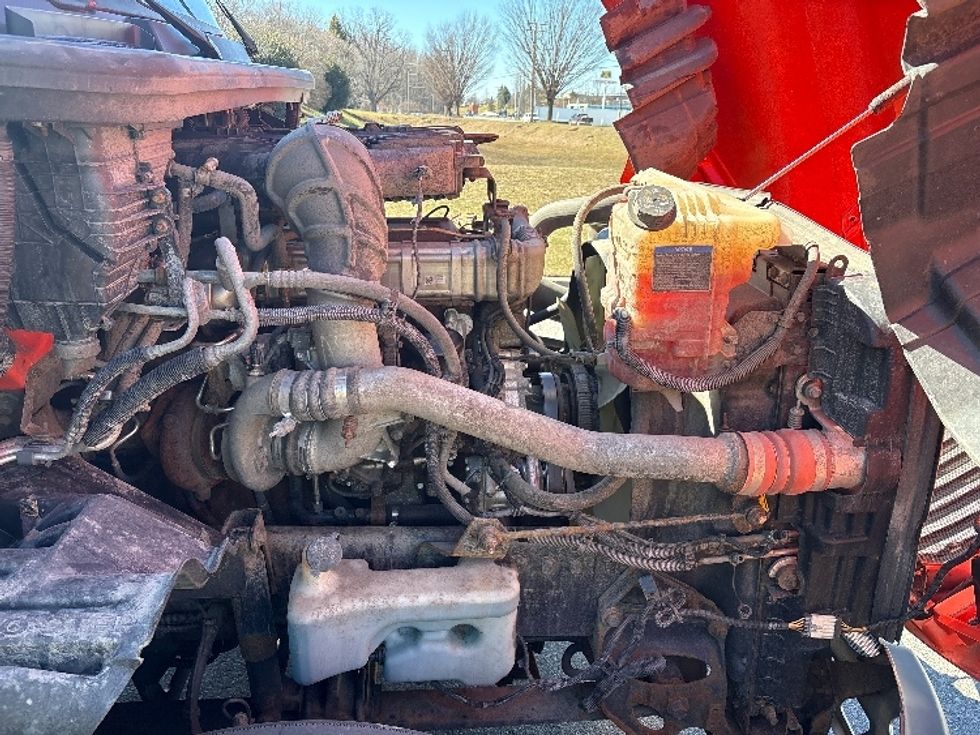 Sleeper Tractor-Heavy Duty Tractors-International-2021-LT625-Montgomery-NY-485,877\n\t\tmiles-$ 27,750 - Image 20