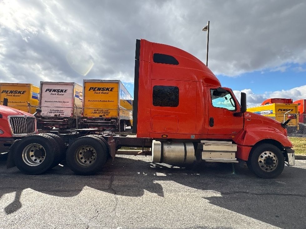 Sleeper Tractor-Heavy Duty Tractors-International-2021-LT625-Montgomery-NY-489,074\n\t\tmiles-$ 28,500 - Image 8