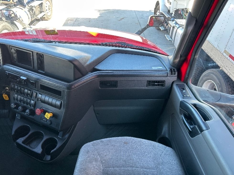 Sleeper Tractor-Heavy Duty Tractors-International-2021-LT625-Pell City-AL-559,024\n\t\tmiles-$ 47,500 - Image 14