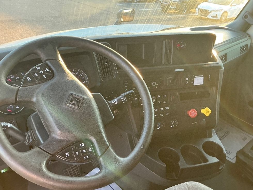 Sleeper Tractor-Heavy Duty Tractors-International-2021-LT625-Richland-MS-524,437\n\t\tmiles-$ 48,500 - Image 10