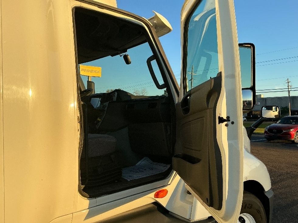 Sleeper Tractor-Heavy Duty Tractors-International-2021-LT625-Richland-MS-524,437\n\t\tmiles-$ 48,500 - Image 13