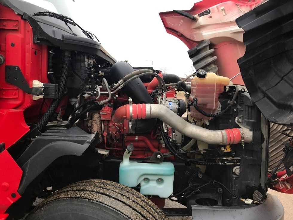 Sleeper Tractor-Heavy Duty Tractors-International-2021-LT625-Sioux Falls-SD-180,574\n\t\tmiles-$ 77,500 - Image 20