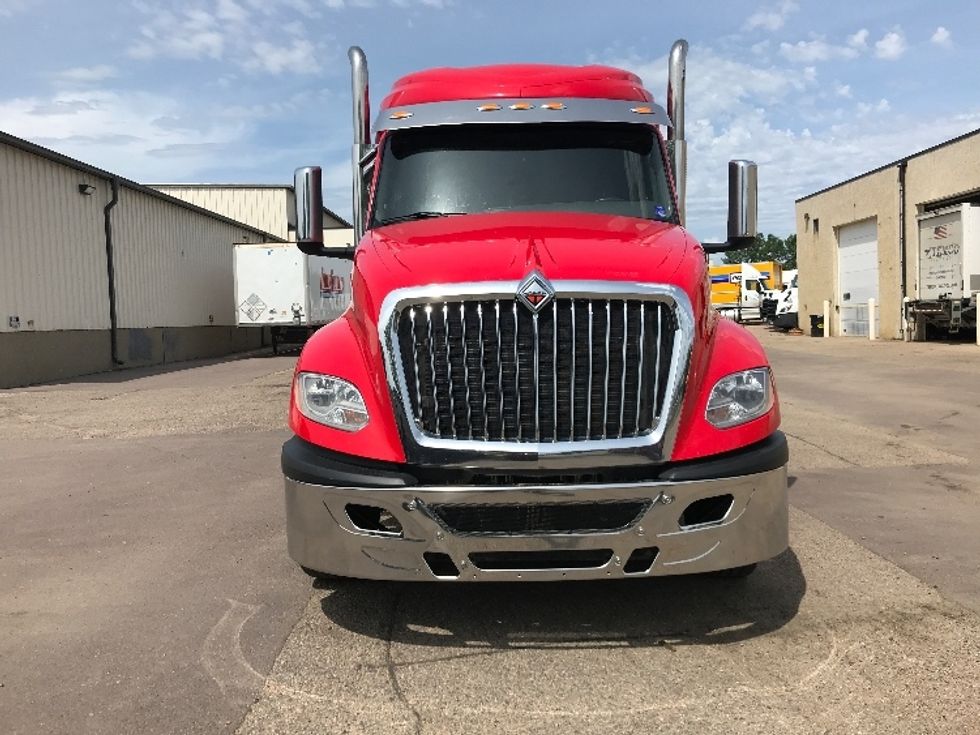 Sleeper Tractor-Heavy Duty Tractors-International-2021-LT625-Sioux Falls-SD-216,381\n\t\tmiles-$ 75,500 - Image 2