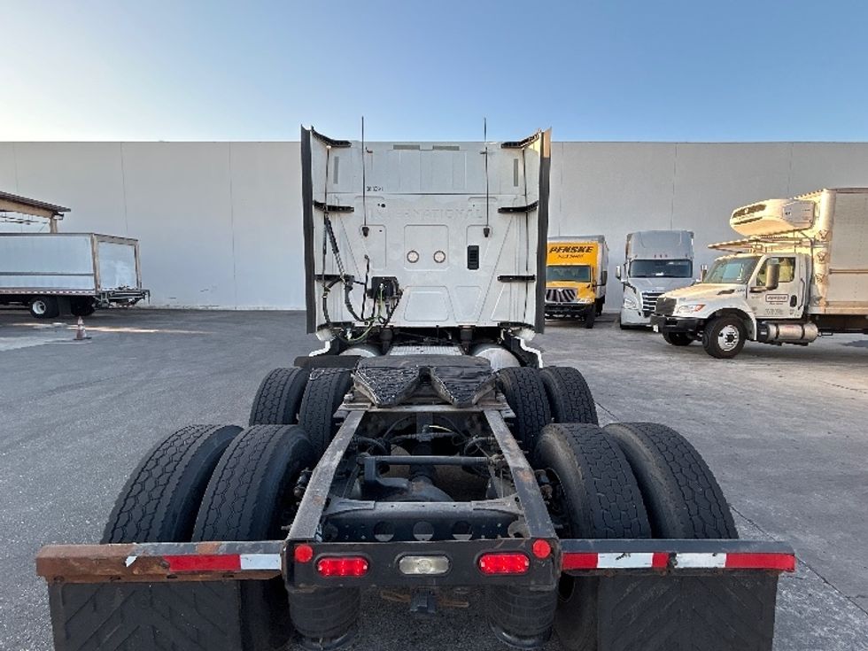 Sleeper Tractor-Heavy Duty Tractors-International-2021-LT625-Torrance-CA-423,153\n\t\tmiles-$ 58,500 - Image 6