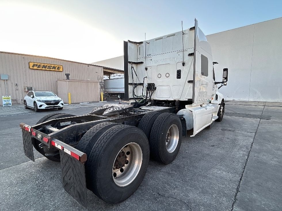 Sleeper Tractor-Heavy Duty Tractors-International-2021-LT625-Torrance-CA-423,153\n\t\tmiles-$ 58,500 - Image 7