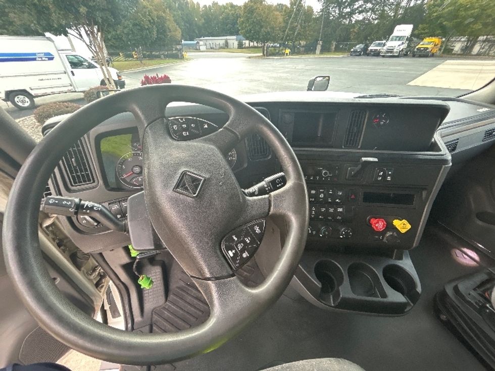 Sleeper Tractor-Heavy Duty Tractors-International-2021-LT625-Winston Salem-NC-565,213\n\t\tmiles-$ 43,500 - Image 11