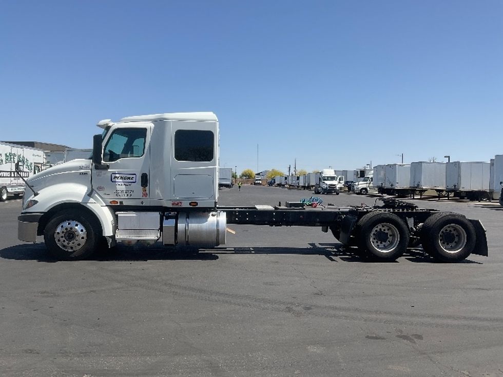 Sleeper Tractor-Heavy Duty Tractors-International-2021-RH613-Phoenix-AZ-227,942\n\t\tmiles-$ 55,250 - Image 4