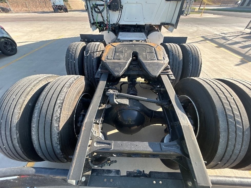 Sleeper Tractor-Heavy Duty Tractors-International-2022-LT625-Amarillo-TX-456,717\n\t\tmiles-$ 66,000 - Image 6
