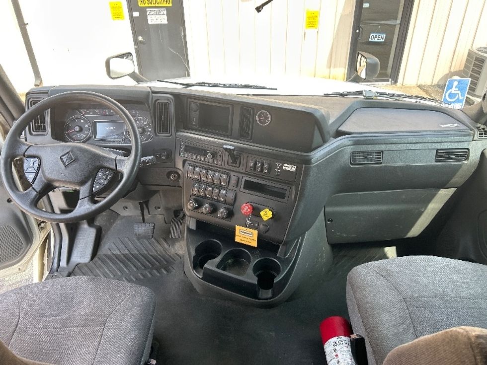 Sleeper Tractor-Heavy Duty Tractors-International-2022-LT625-Anderson-SC-466,957\n\t\tmiles-$ 64,250 - Image 12