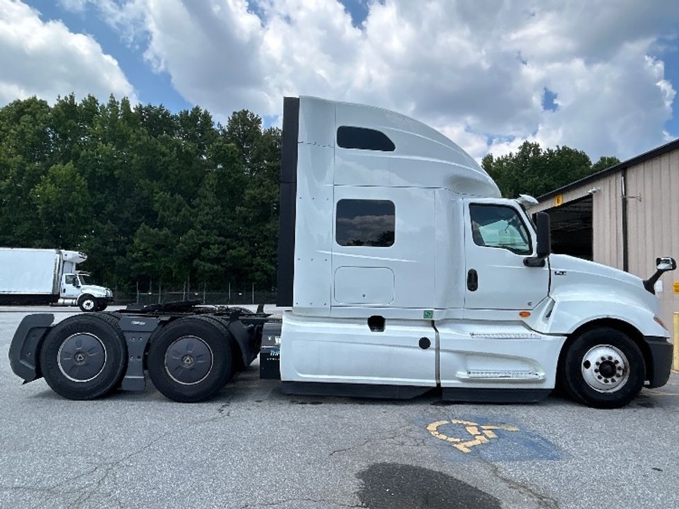 Sleeper Tractor-Heavy Duty Tractors-International-2022-LT625-Anderson-SC-466,972\n\t\tmiles-$ 61,500 - Image 8