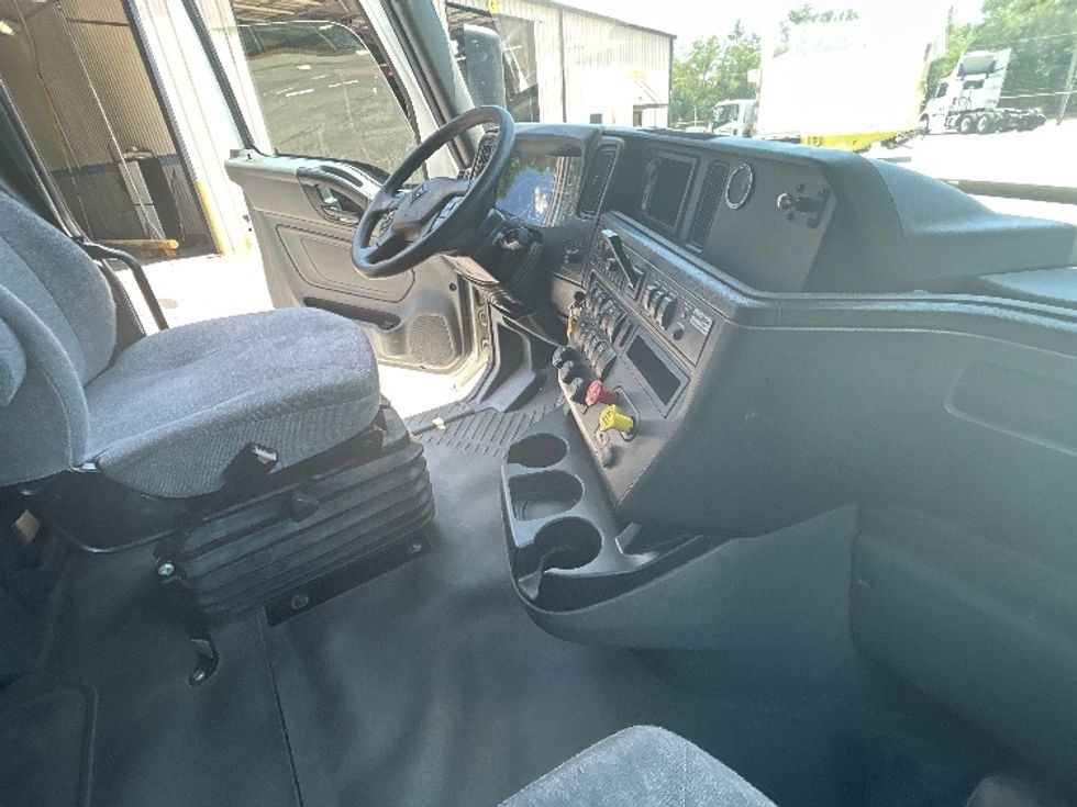 Sleeper Tractor-Heavy Duty Tractors-International-2022-LT625-Anderson-SC-509,410\n\t\tmiles-$ 59,750 - Image 15