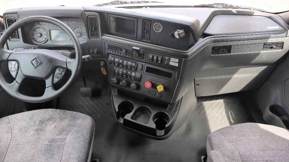 Sleeper Tractor-Heavy Duty Tractors-International-2022-LT625-Anderson-SC-580,539\n\t\tmiles-$ 52,250 - Image 11