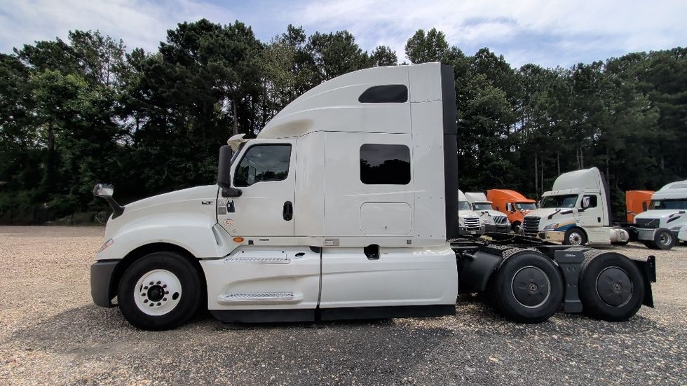 Sleeper Tractor-Heavy Duty Tractors-International-2022-LT625-Anderson-SC-580,539\n\t\tmiles-$ 52,250 - Image 4